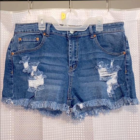 Almost Famous Pants - NWOT Almost Famous blue Jean shorts